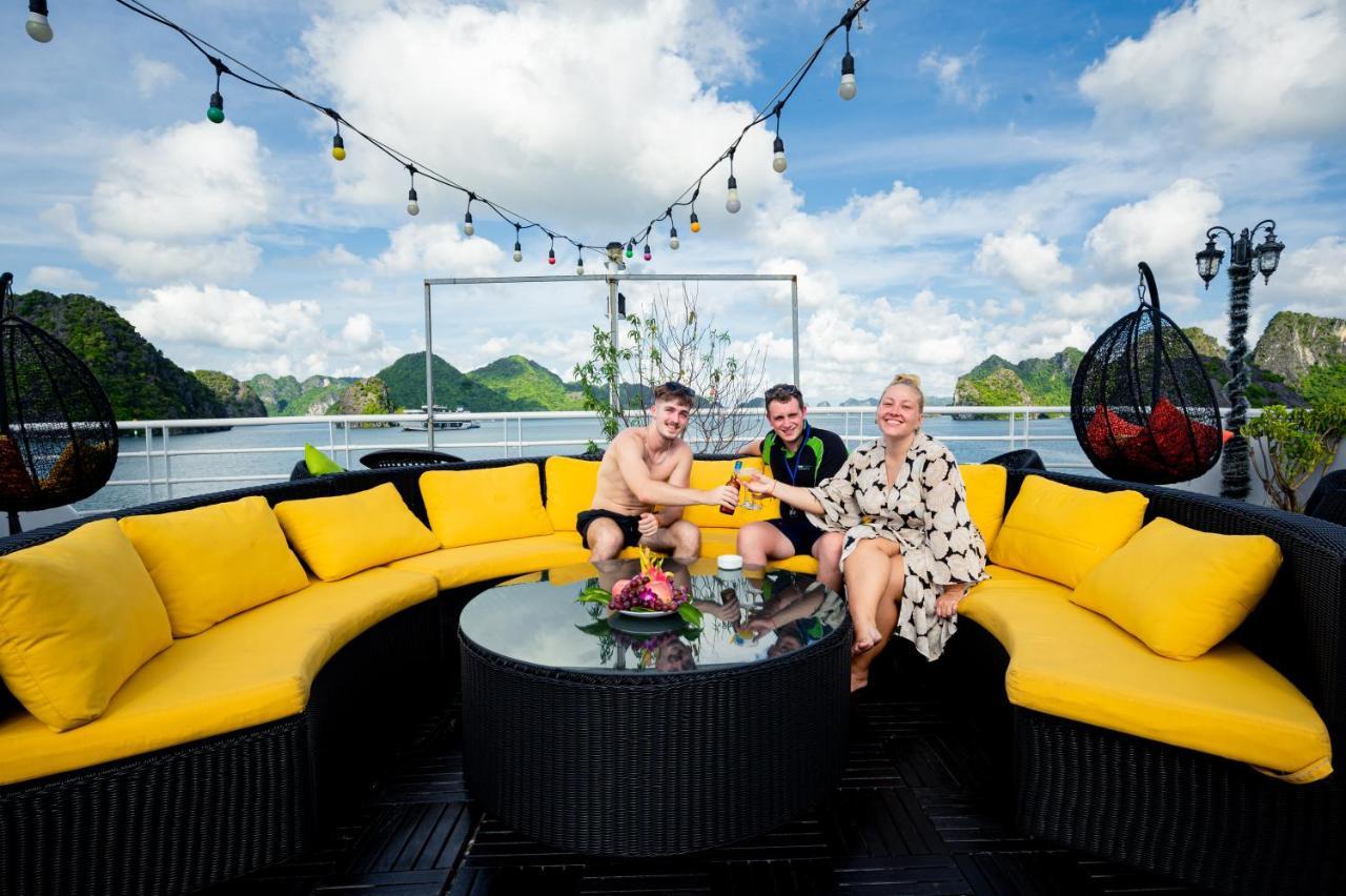 Halong Dragon Bay Cruise Hotel Ha Long Bagian luar foto