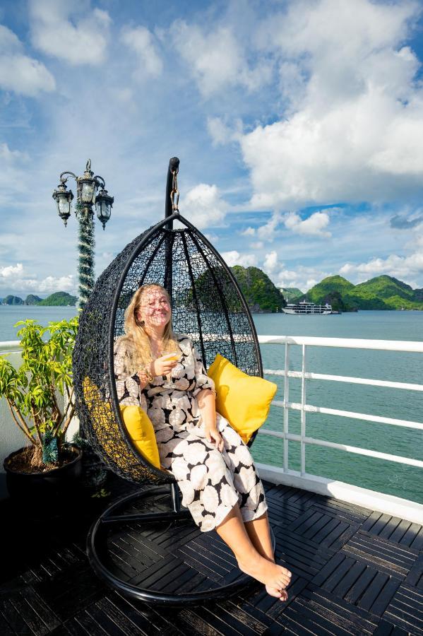 Halong Dragon Bay Cruise Hotel Ha Long Bagian luar foto