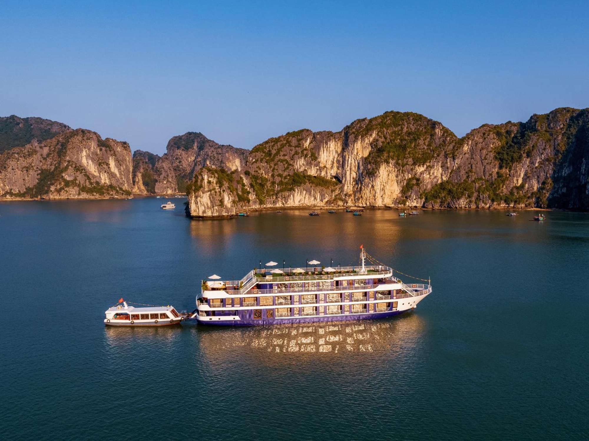 Halong Dragon Bay Cruise Hotel Ha Long Bagian luar foto