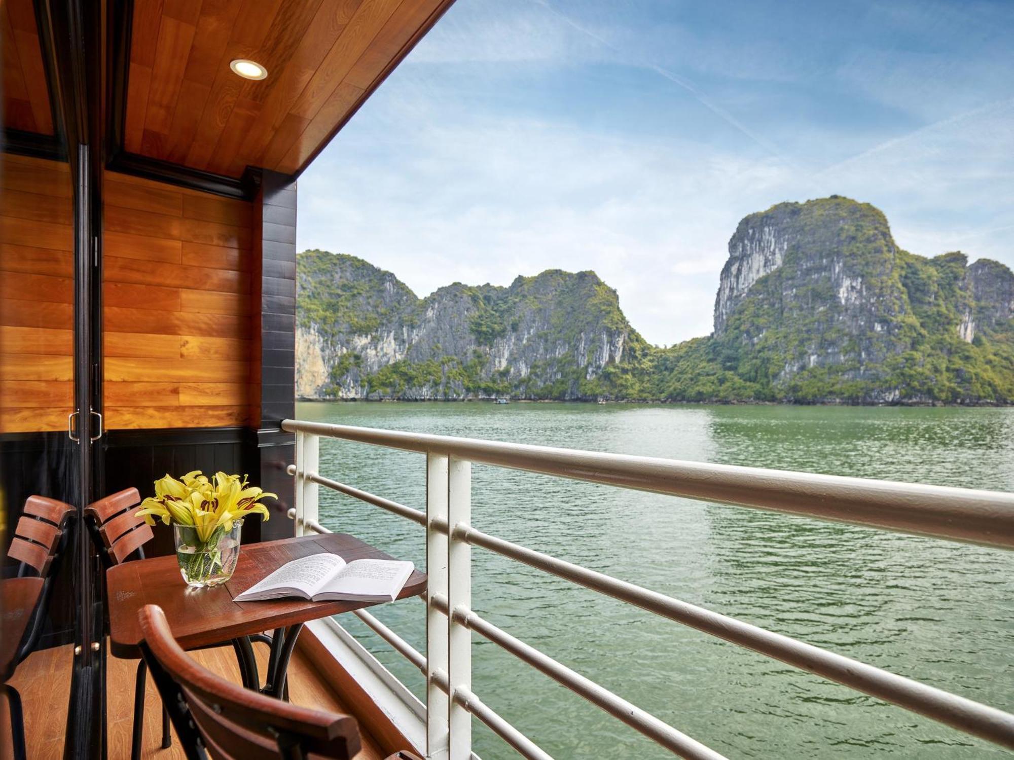 Halong Dragon Bay Cruise Hotel Ha Long Bagian luar foto